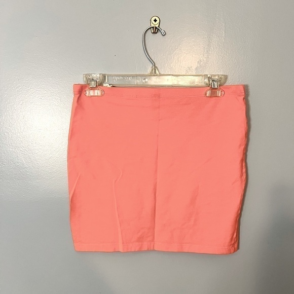 Women’s DIVIDED BY H&M Peach Mini Skirt - Size 10 - Picture 2 of 5